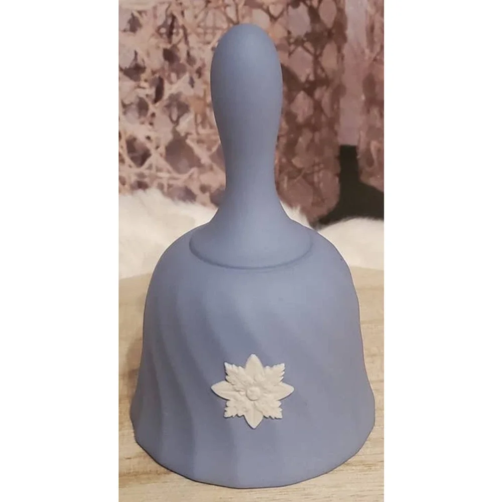 Wedgwood England Jasperware Swan Snow Flake Bell 3" - Picture 2 of 5